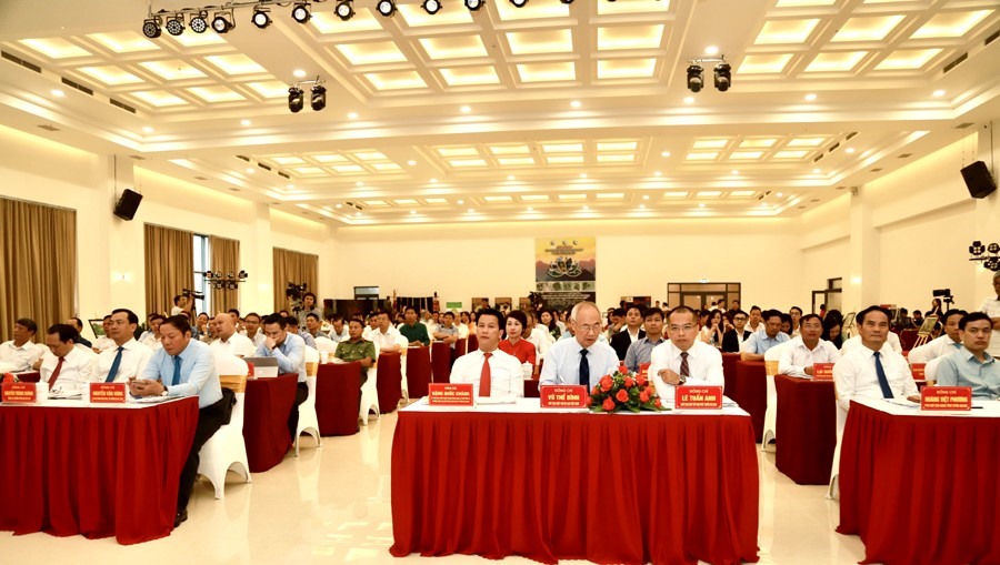 Hội thảo Xây dựng, phát triển sản phẩm du lịch liên kết 6 tỉnh Việt Bắc tổ chức tại TP. Hà Giang. Ảnh: LH