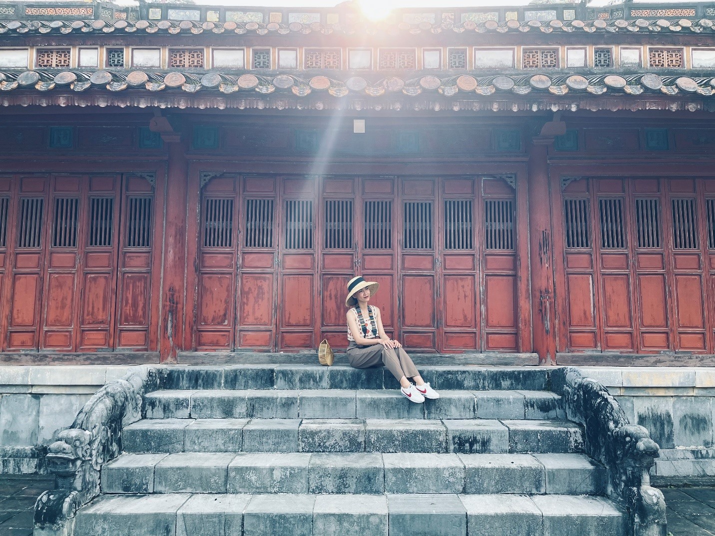 Huế đâu đâu cũng bắt gặp hình ảnh cổ kính