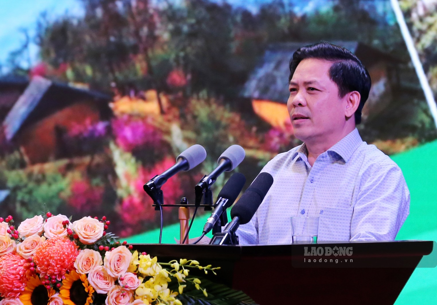 Bộ trưởng Bộ Giao thông Vận tải - Nguyễn Văn Thể xác định hạ tầng giao thông sẽ là đòn bẩy để phát triển vùng trung du, miền núi Bắc Bộ.