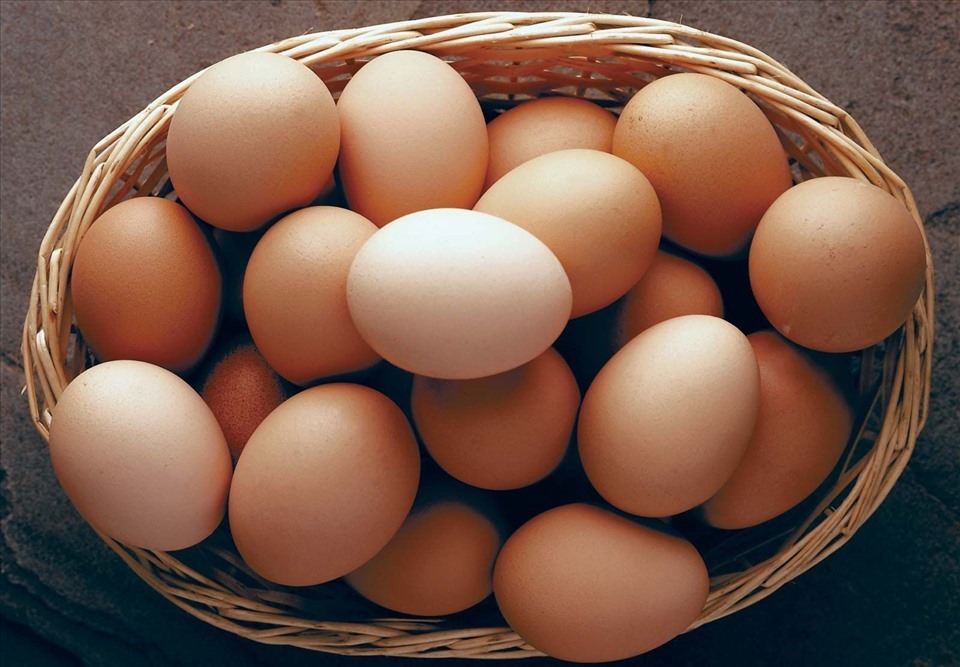 Trứng là thực phẩm cung cấp protein có ít ảnh hưởng đến lượng đường trong máu. Ảnh: LĐO