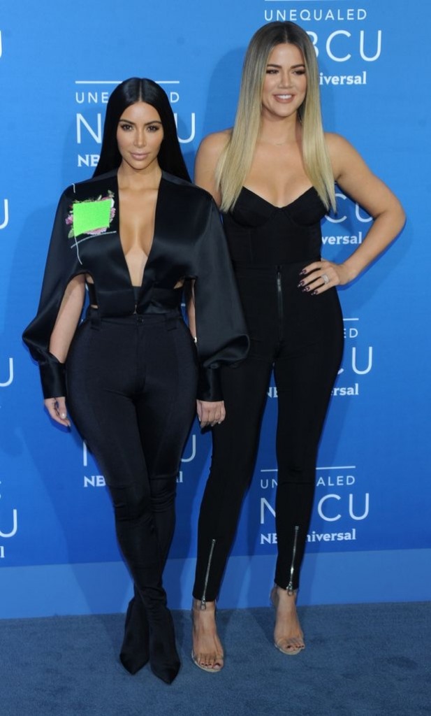 2 chị em nhà Kardashian lại gặp chỉ trích
