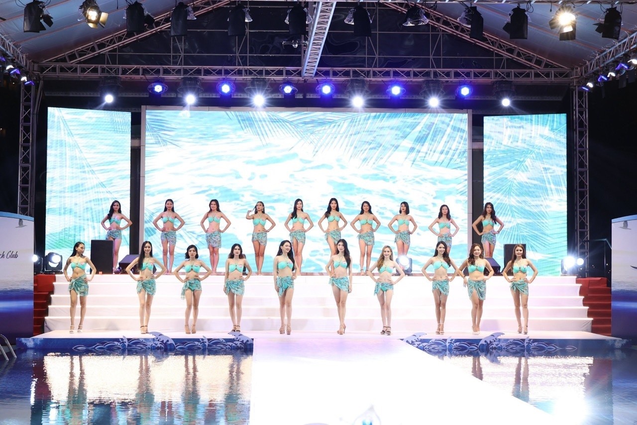 Chung khảo Hoa hậu Việt Nam thời đại 2022 diễn ra tại Đà Nẵng vào tối 27.8. Tại đêm thi, các thí sinh lần lượt tham gia trình diễn trang phục bikini, áo dài... để giành quyền bước vào bán kết, chung kết. Ảnh: BTC.