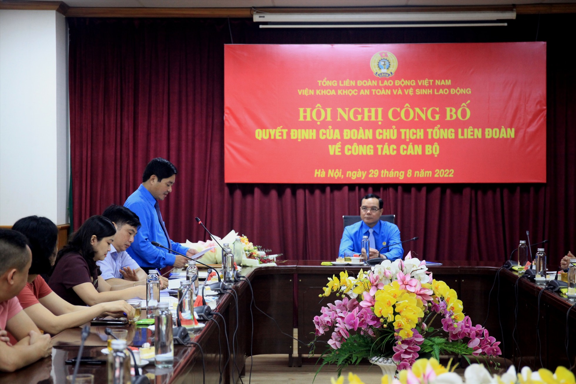 Ông Nguyễn Anh Thơ, Viện trưởng Viện ATVSLĐ phát biểu nhận nhiệm vụ (Ảnh: Phi long)