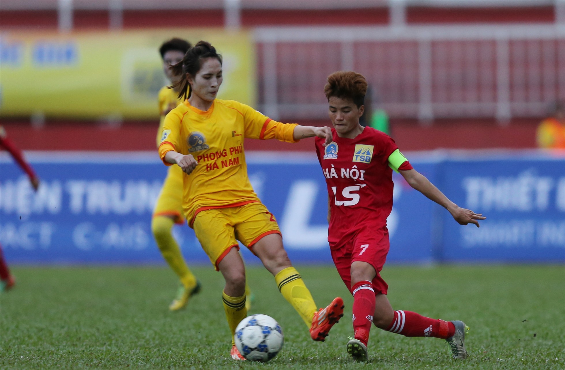 Phong Phú Hà Nam và đội nữ Hà Nội I được xem là 2 đối thủ tiềm tàng để tranh ngôi vô địch Giải nữ vô địch quốc gia 2022 với TPHCM I. Ảnh: H.P
