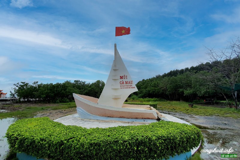 Mũi Cà Mau. Ảnh: Cùng Phượt