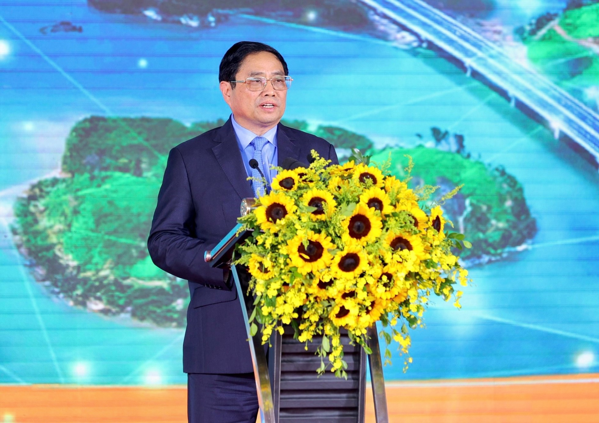Thủ tướng Phạm Minh Chính phát biểu chỉ đạo tại lễ khánh thành. Ảnh: CTV