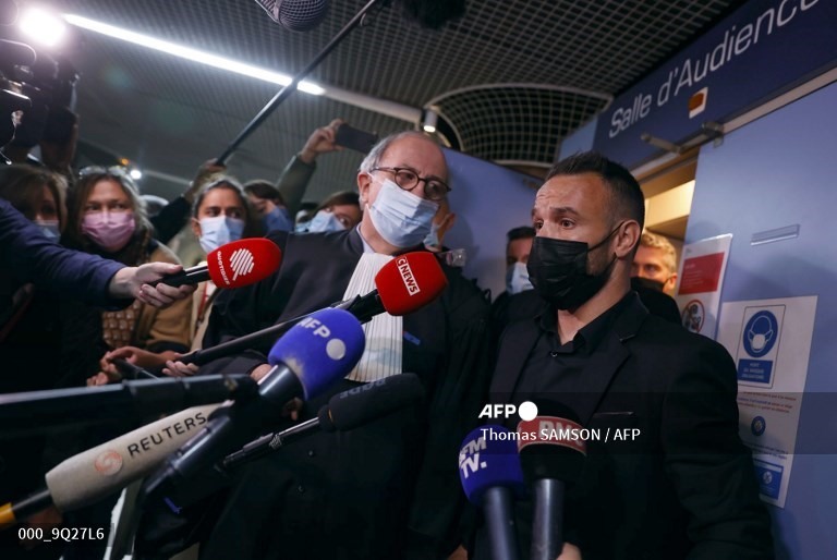 Truyền thông Pháp từng rúng động với bê bối giữa Benzema và Vanbuena.  Ảnh: AFP