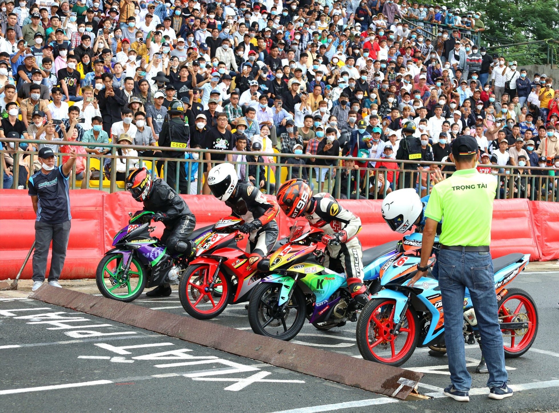 Dịp lễ 29 về Cần Thơ coi đua xe pháo môtô thể thao toàn quốc