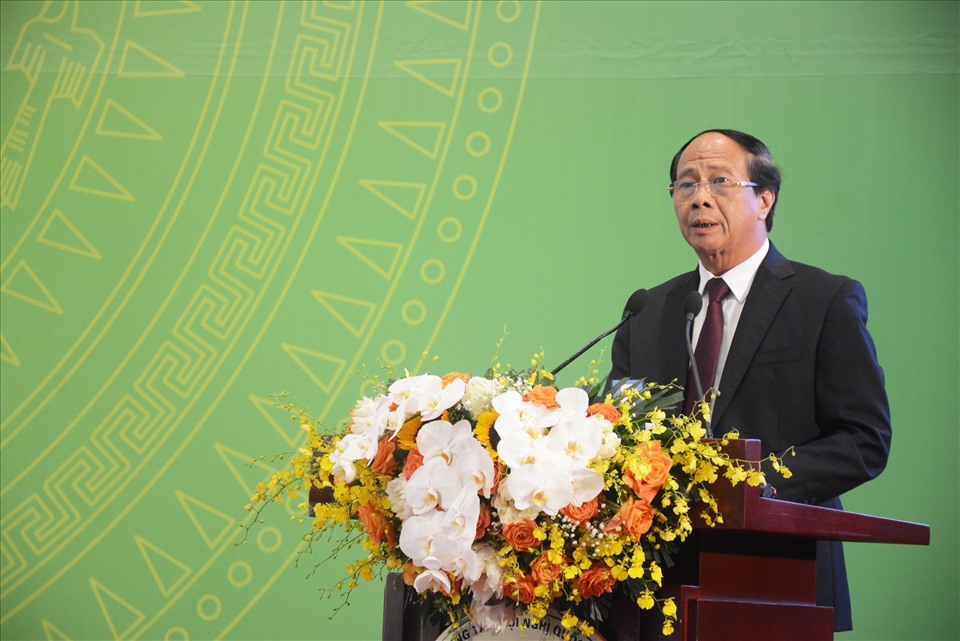 Phó Thủ tướng Lê Văn Thành chỉ đạo tại Hội nghị.