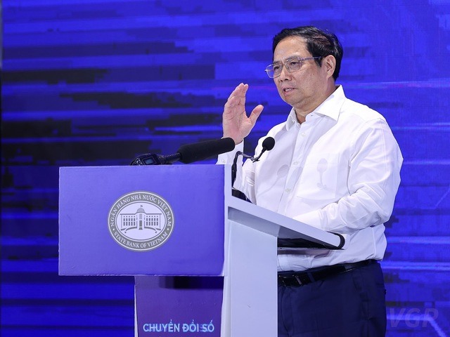 Thủ tướng Chính phủ Phạm Minh Chính phát biểu tại sự kiện Chuyển đổi số ngành ngân hàng.