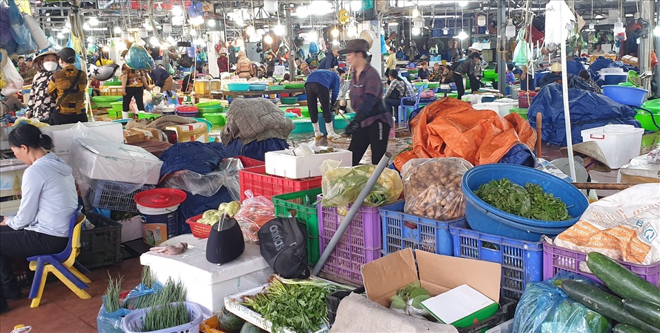 Chợ Hạ Long 1. Ảnh: Nguyễn Hùng