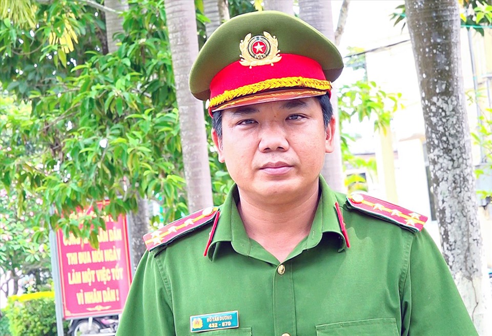 Đại úy Hồ Tấn Dương khi công tác tại Công an huyện Lấp Vò. Ảnh: CTV