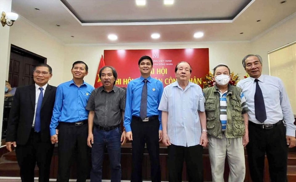 Ban chấp hành Chi hội Hội nhà văn Việt Nam nhiệm kỳ 2022 và những năm tiếp theo.