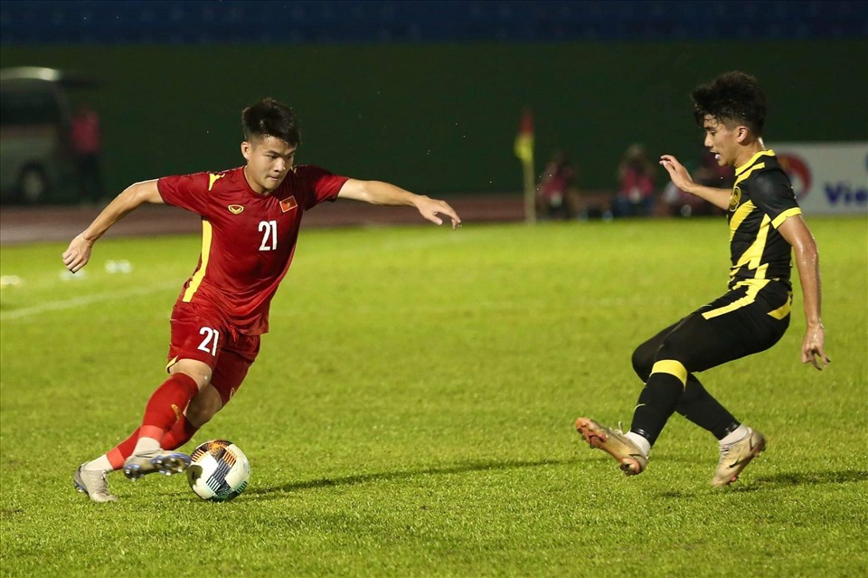 U19 Việt Nam chưa thể có bàn gỡ hoà. Ảnh: Thanh Vũ