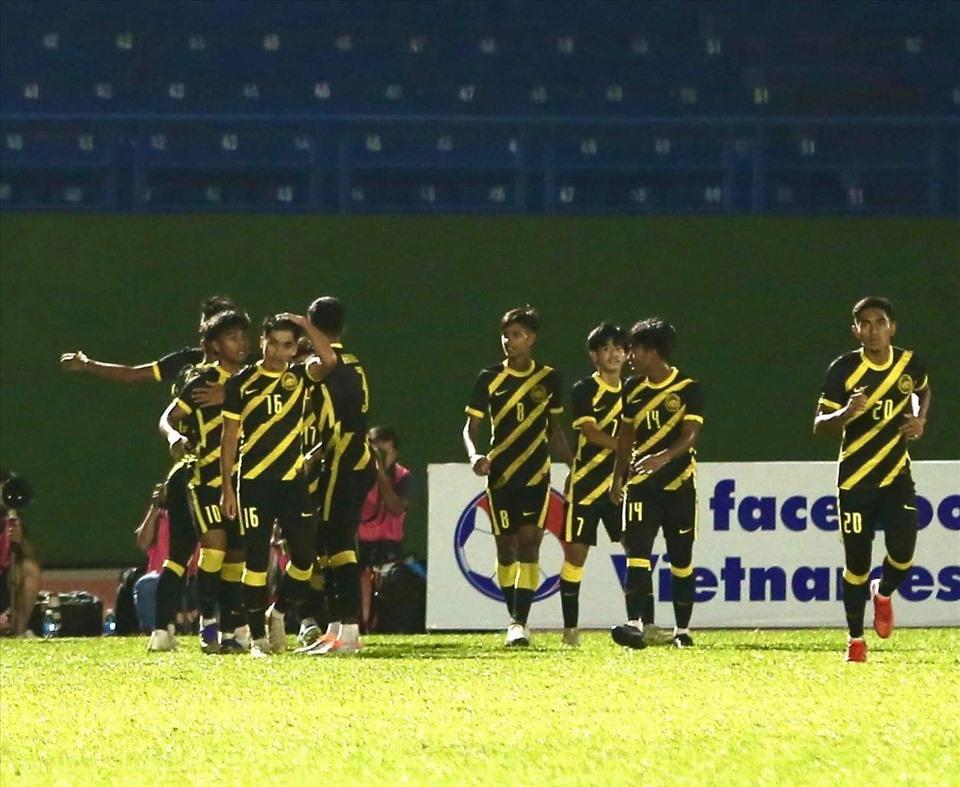 U19 Malaysia có bàn mở tỉ số rất sớm. Ảnh: Thanh Vũ