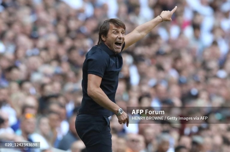 Conte chỉ đạo nhiệt huyết giúp Tottenham lội ngược dòng. Ảnh: AFP