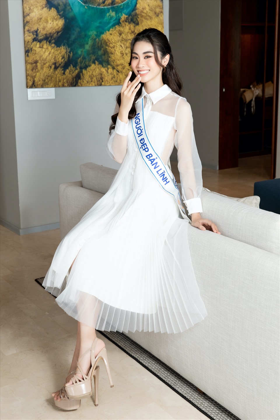 Nguyễn Thùy Linh cũng là cái tên tiếp theo đặt chân vào Top 20 Miss World Vietnam 2022 với danh hiệu “Người đẹp bản lĩnh“. Ảnh: NSCC