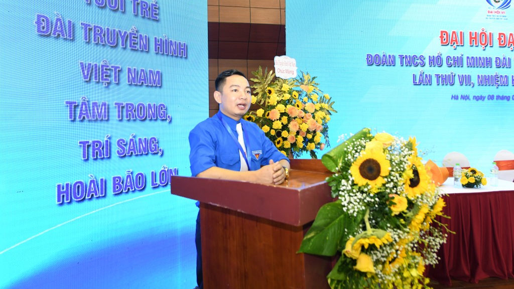 Đồng Chí Phùng Văn Hiệp (thứ 4 từ trái sang) trúng cử Bí thư Ban chấp hành Đoàn TNCS Hồ Chí Minh Đài Truyền hình Việt Nam nhiệm kỳ 2022-2027. Ản: H.A