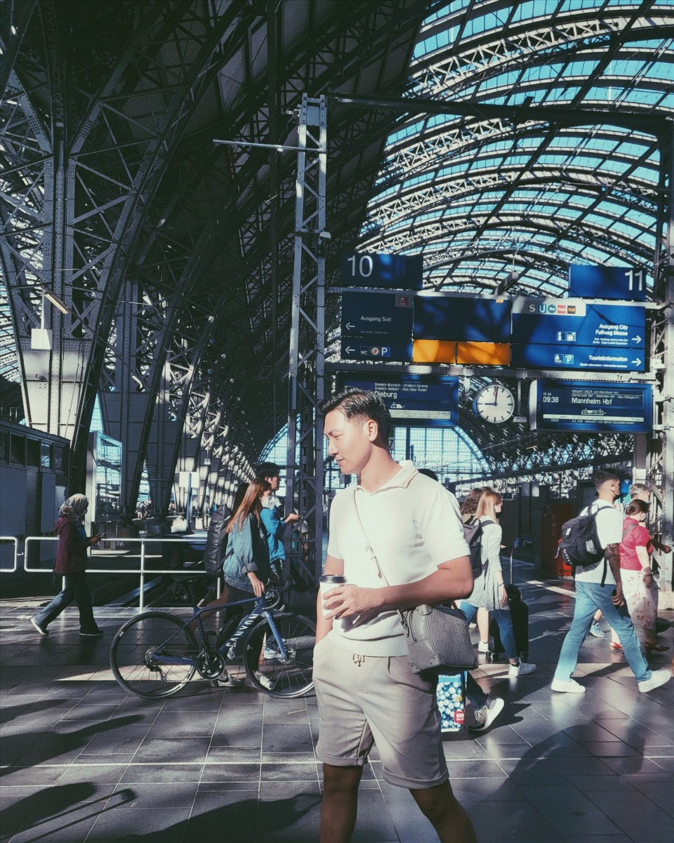 Mạnh Trường ở Frankfurt am Main, Đức.