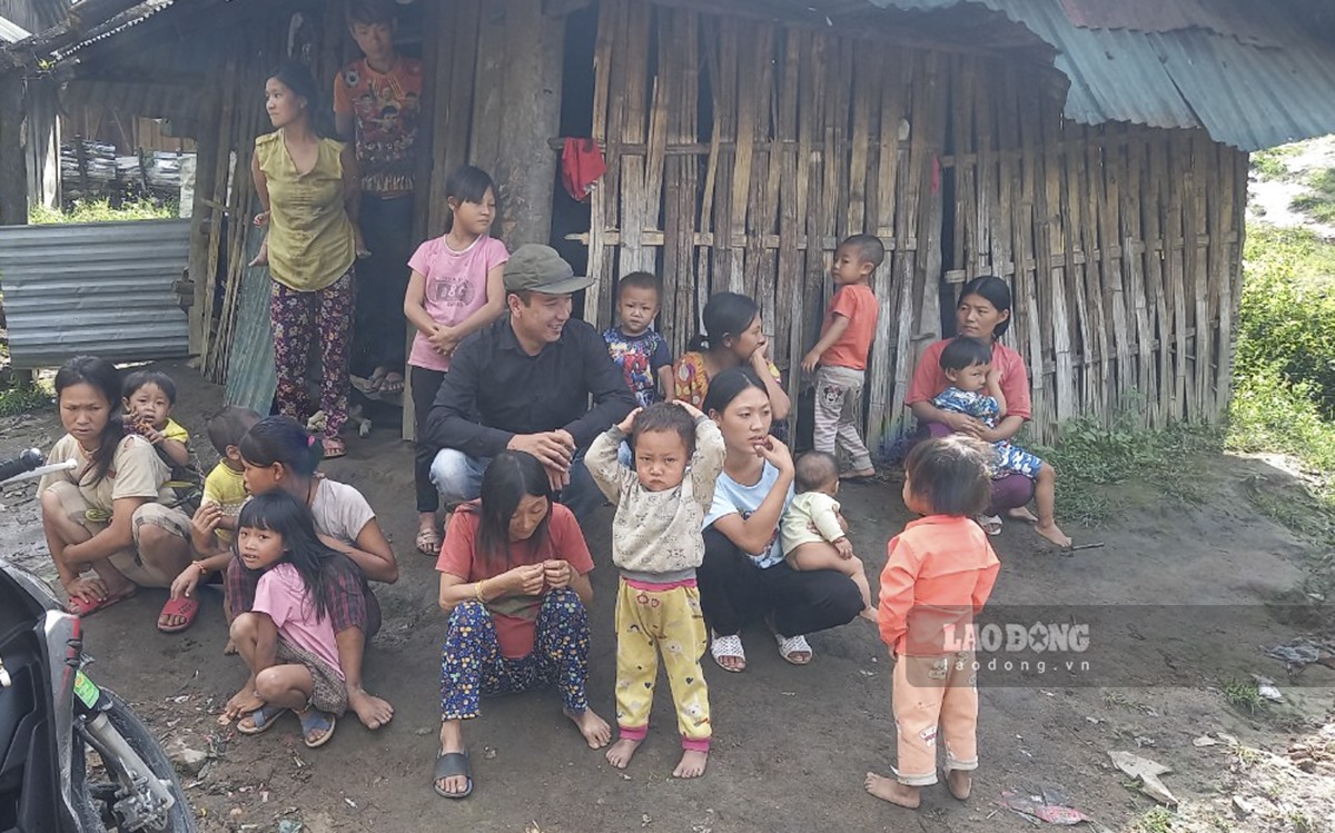 Xã Pa Ủ, huyện Mường Tè, tỉnh Lai Châu có khoảng hơn 850 hộ dân, gần 100% là đồng bào dân tộc La Hủ và hầu hết thuộc diện nghèo đói.