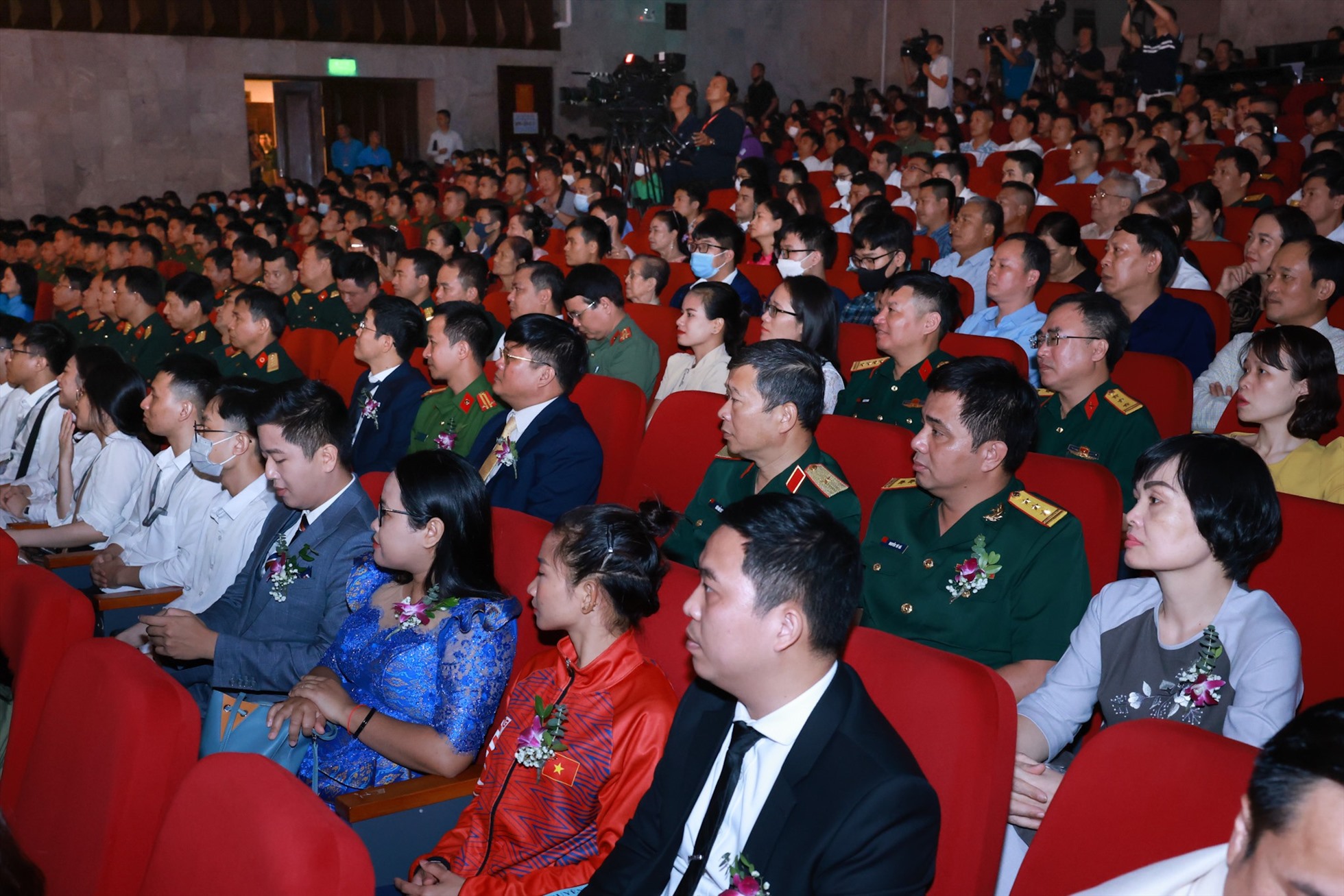 Các đại biểu tham dự chương trình. Ảnh: Hải Nguyễn