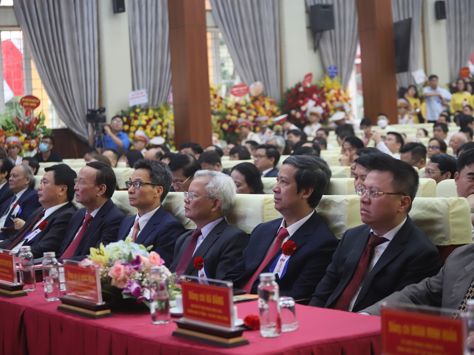Các đại biểu dự lễ kỷ niệm 60 năm thành lập Học viện Báo chí và Tuyên truyền.