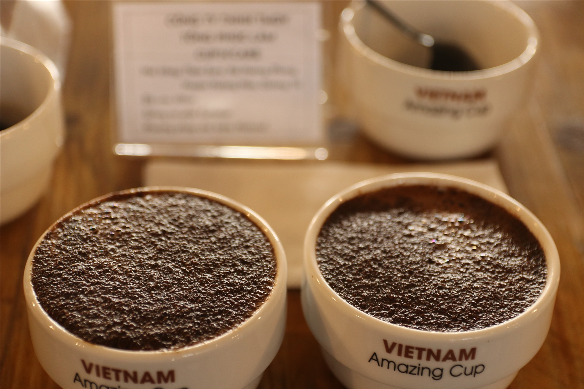Tại sự kiện trải nghiệm cà phê đặc sản Việt Nam những người yêu cà phê có dịp thử nếm chuyên nghiệp sản phẩm của  20 nhà vườn cà phê đặc sản đạt Top 10 tại Vietnam Amazing Cup năm 2022.