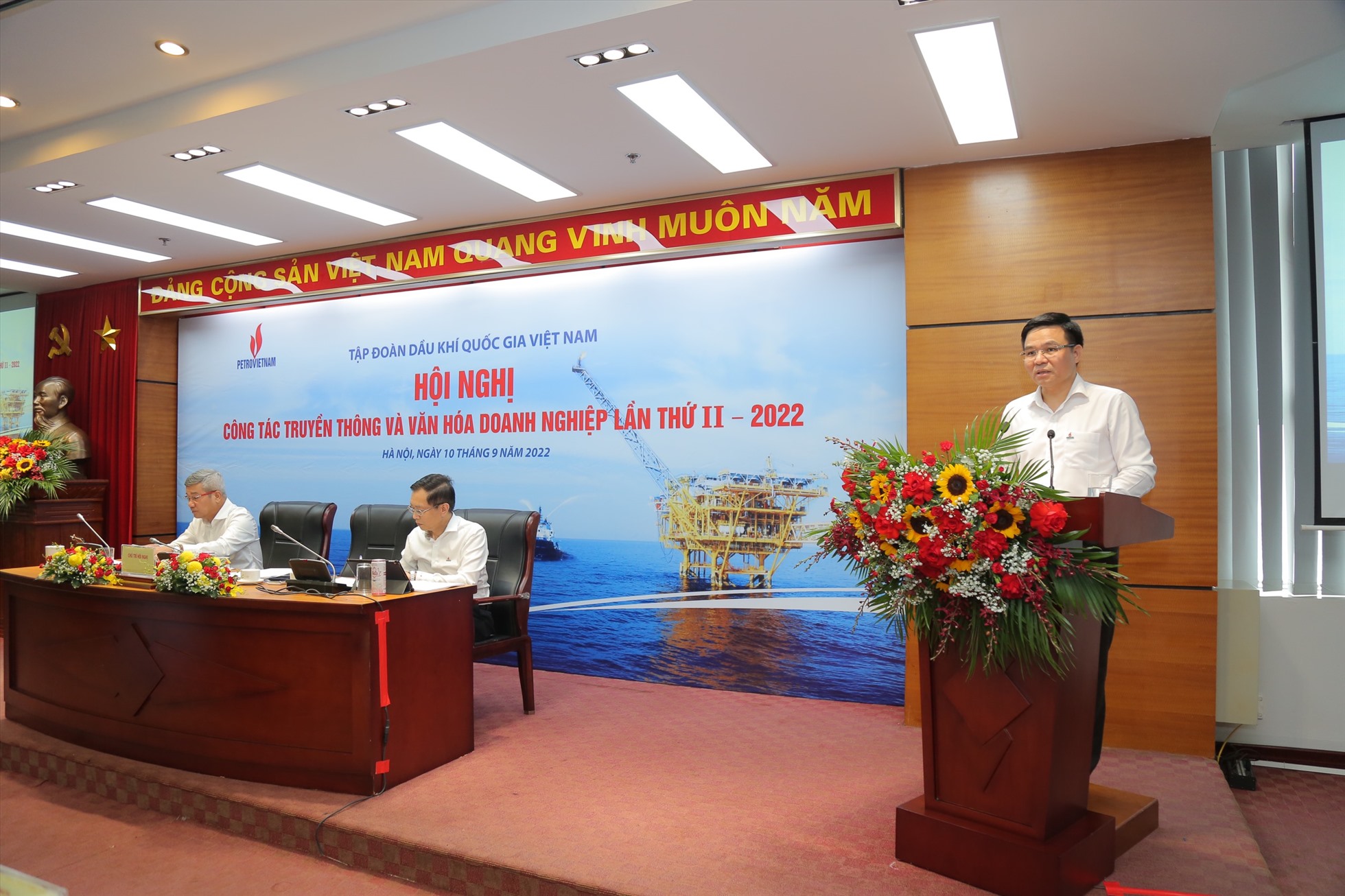 Tổng giám đốc Petrovietnam Lê Mạnh Hùng phát biểu kết luận tại Hội nghị công tác truyền thông và văn hóa doanh nghiệp lần thứ II – 2022.