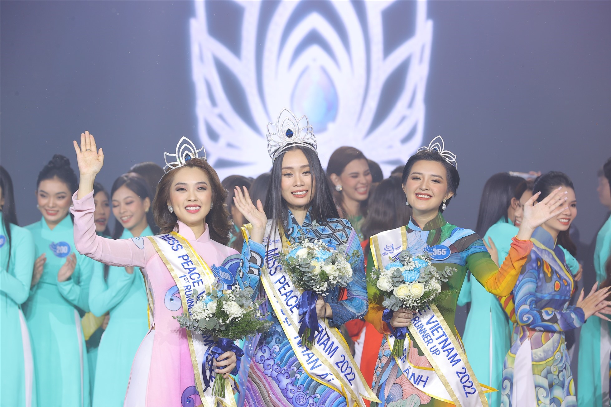 Trần Thị Ban Mai đăng quang “Miss Peace Vietnam 2022“. Ảnh: BTC.