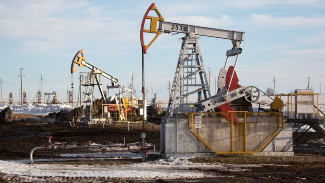 Mỏ dầu gần Almetyevsk, Tatarstan, Nga, năm 2020. Ảnh: Getty