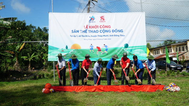 Cùng Trung Ương Đoàn hỗ trợ sân thể thao cộng đồng tại tỉnh Đồng Tháp