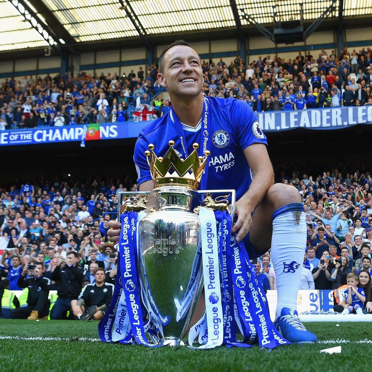 Man City từng theo đuổi cựu đội trưởng của Chelsea. Ảnh: Eurosports