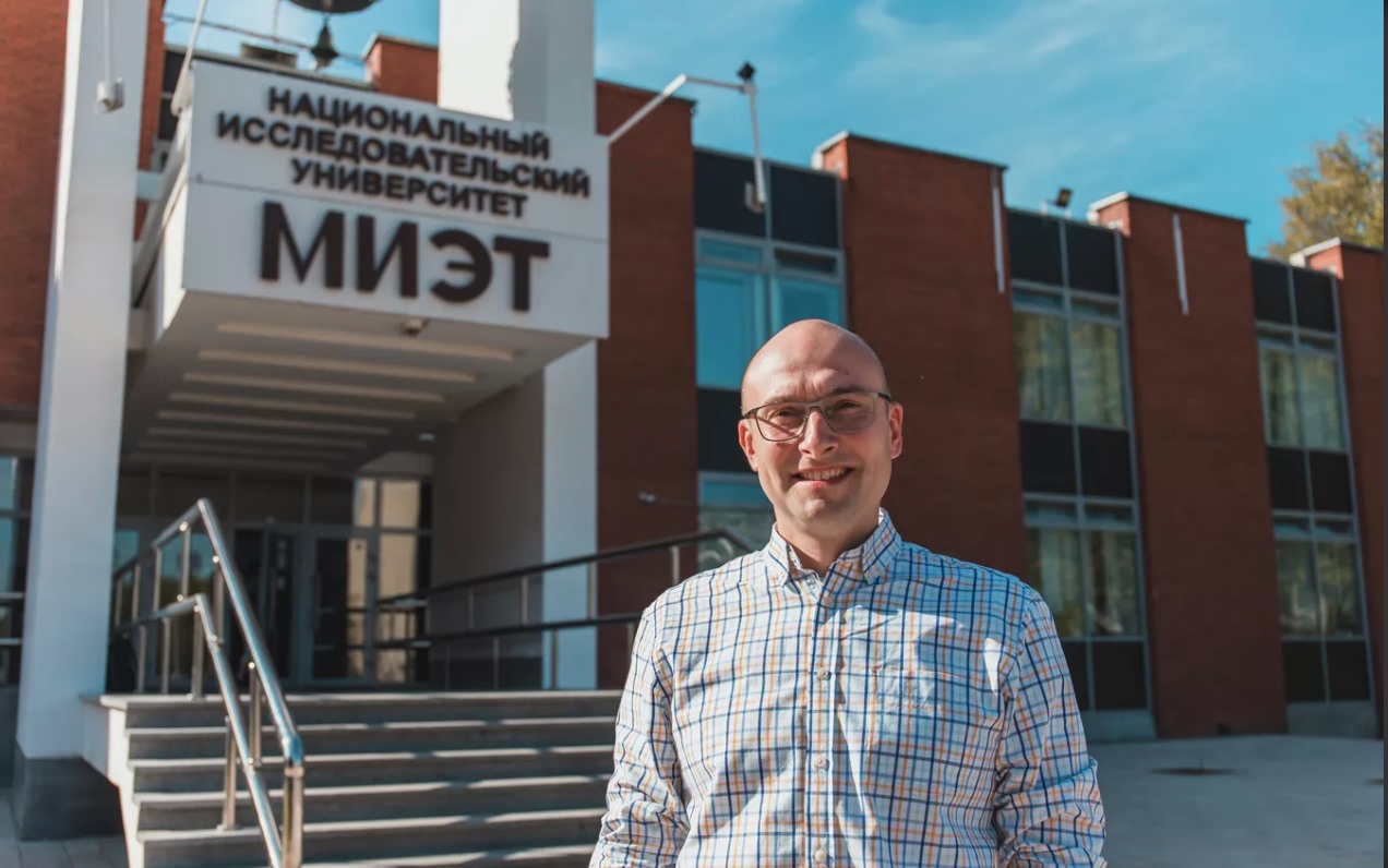 Alexander Gerasimenko tại Viện Hệ thống Y sinh thuộc Đại học Nghiên cứu Tổng hợp Quốc gia MIET. Ảnh: MIET
