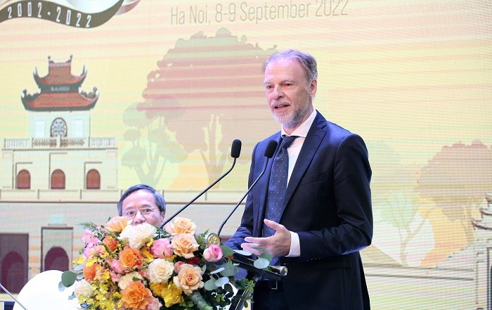 Ông Christian Manhart, Trưởng đại diện Văn phòng UNESCO tại Việt Nam phát biểu tại Hội thảo khoa học