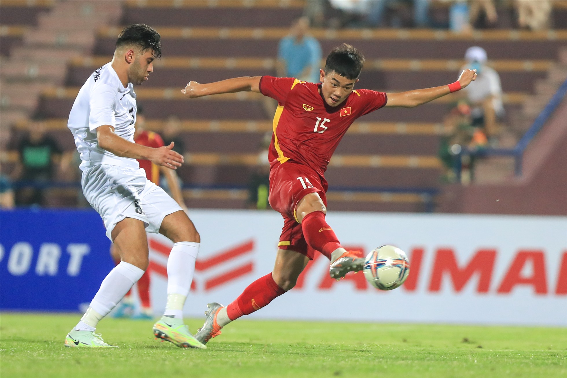 U20 Việt Nam cần tận dụng tốt cơ hội để có hiệu số bàn thắng tốt nhất. Ảnh: Minh Dân