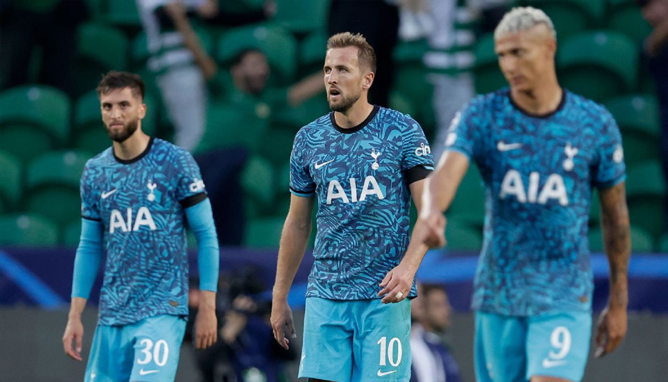 Dàn sao đắt giá của Tottenham im tiếng trước Sporting. Ảnh: Mirror Daily Feed Mail