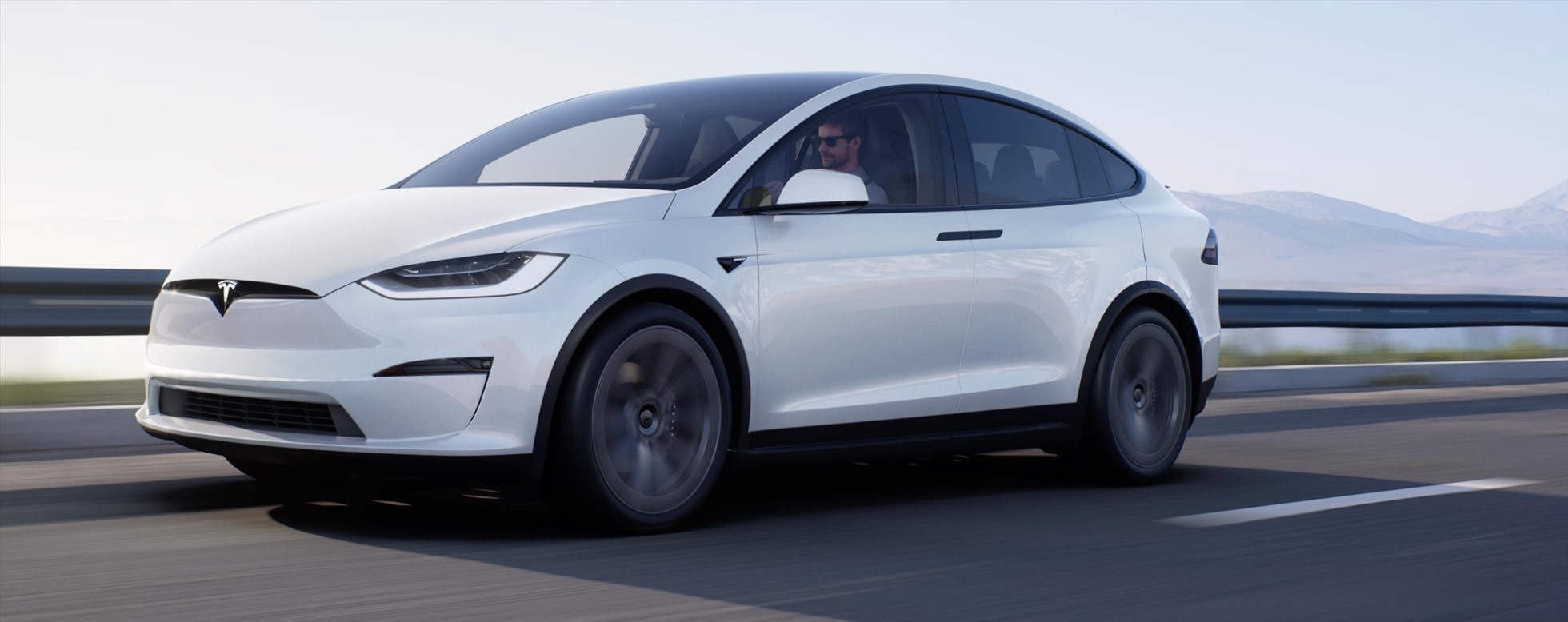 Tesla đã sẵn sàng cho xe tự lái vào năm sau