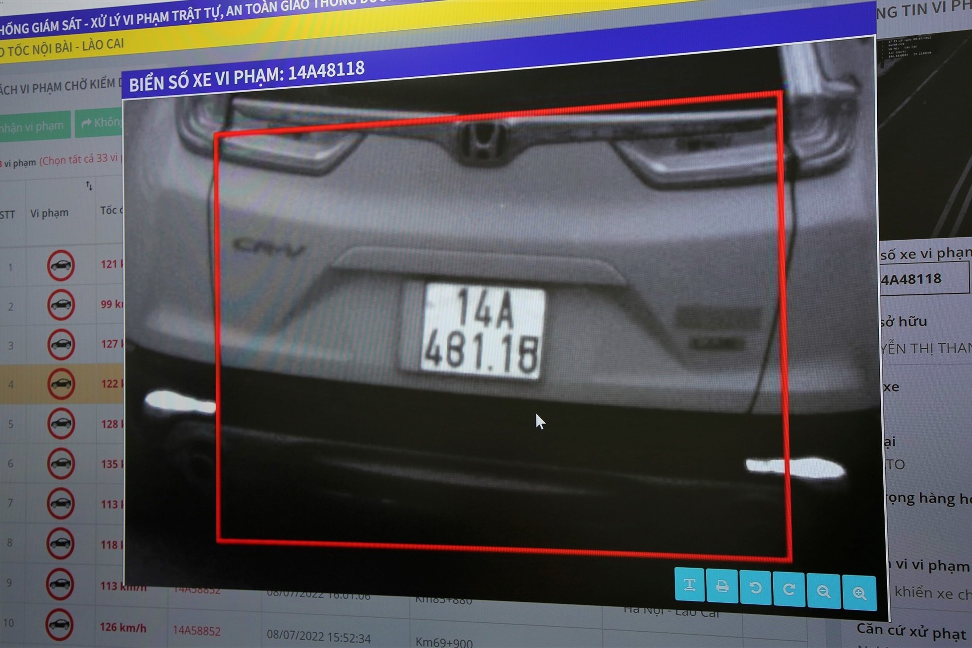 Chiếc xe bị phát hiện sửa biển số để né phạt nguội. Ảnh: Cục CSGT