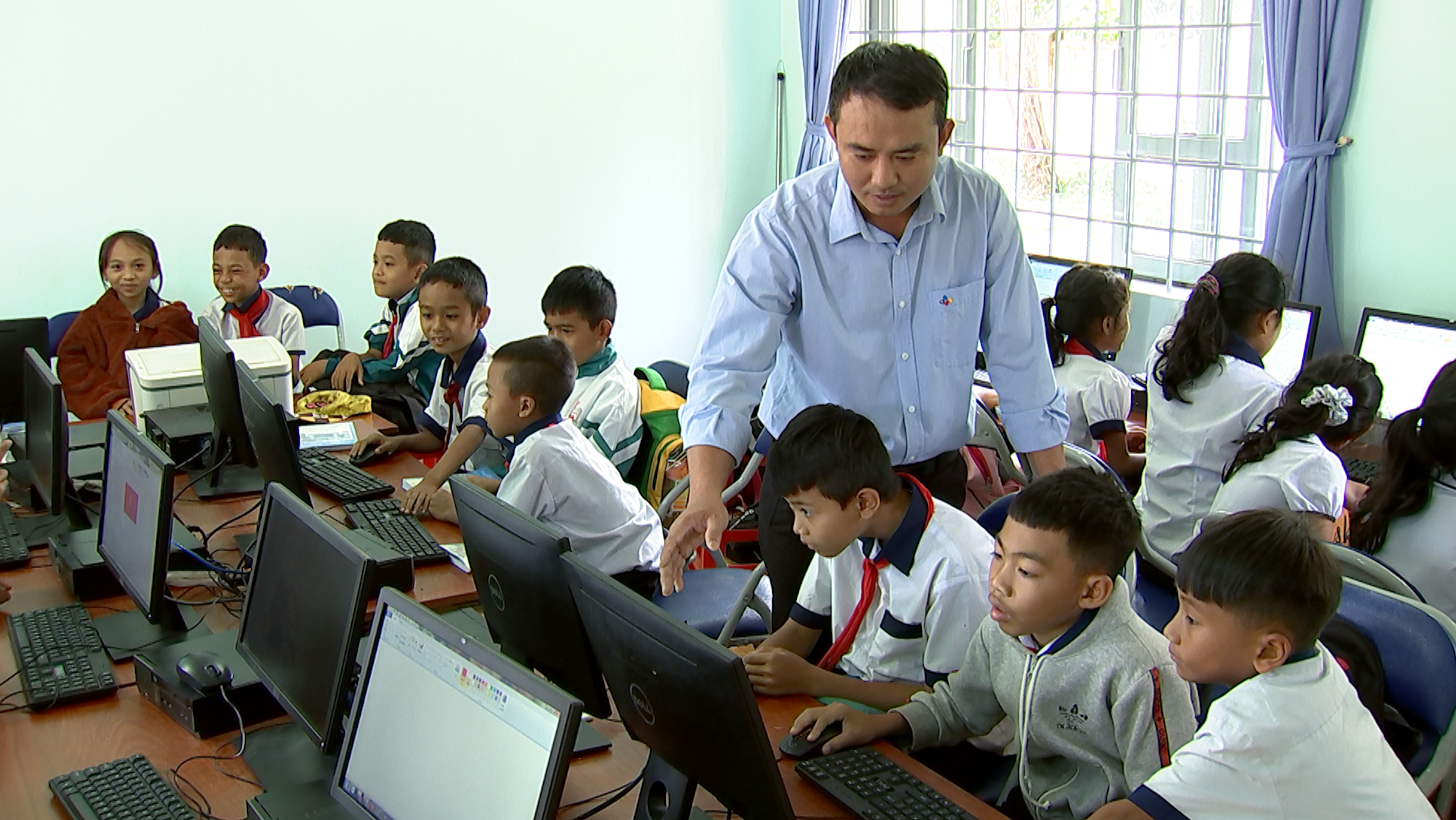Sở Giáo dục Đào tạo tỉnh Đắk Lắk đã đề ra nhiều giải pháp “tình thế” để khắc phục tình trạng trên. Ảnh: B.T