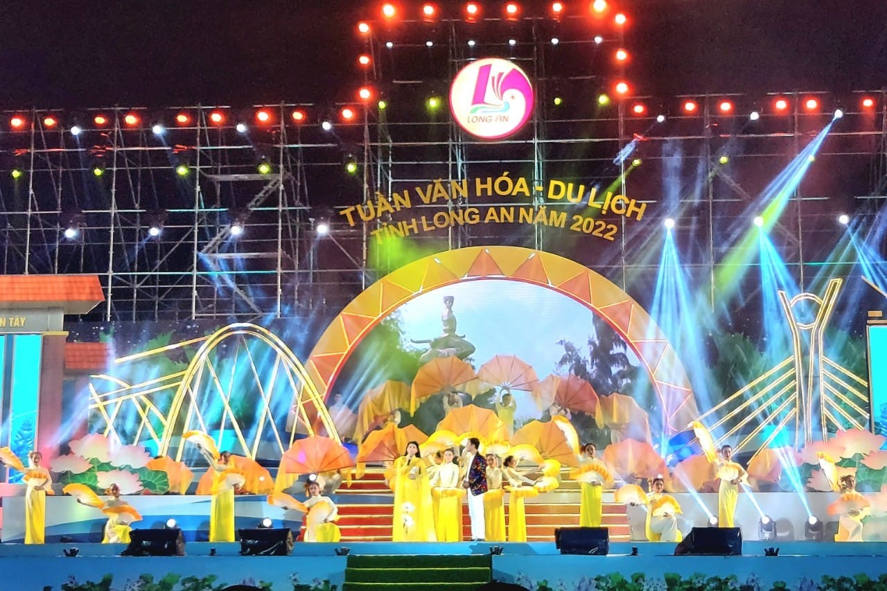 Chương trình nghệ thuật Khai mạc Tuần lễ Văn hóa - Du lịch tỉnh Long An năm 2022. Ảnh: Facebook Sở VHTT&DL Tây Ninh