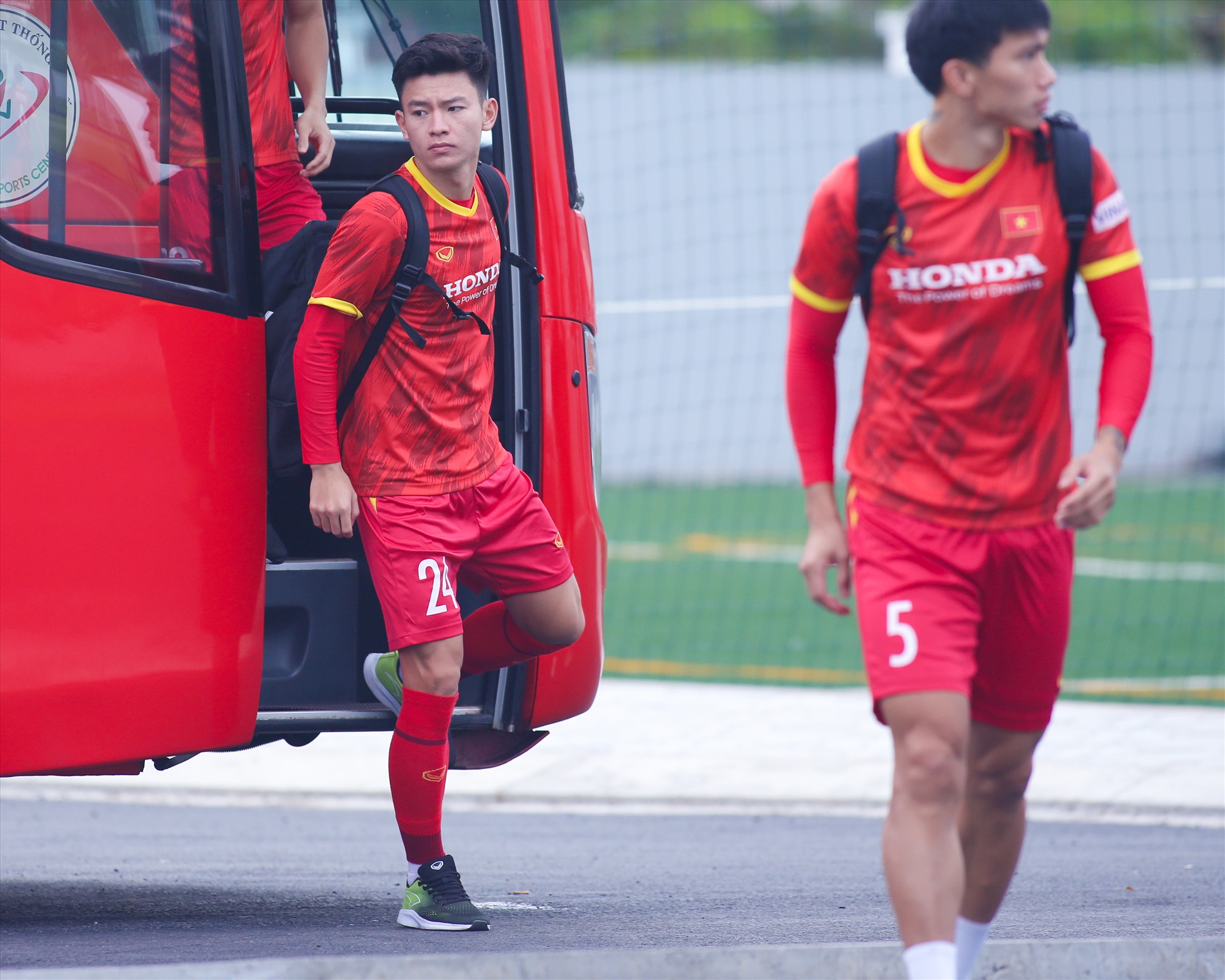 Chiều 19.9, đội tuyển Việt Nam có buổi tập tại sân bóng đá Quận 7 chuẩn bị cho trận ra quân gặp Singapore ở giải giao hữu quốc tế - Hưng Thịnh 2022.