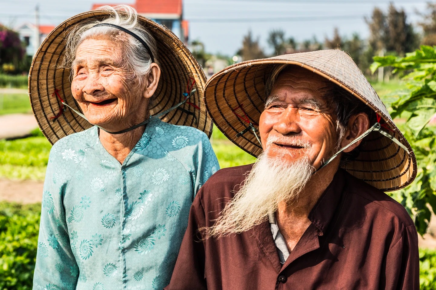 Người cao tuổi luôn được kính trọng tại Việt Nam. Ảnh: Lahiru Ranasinghe/Alamy Stock