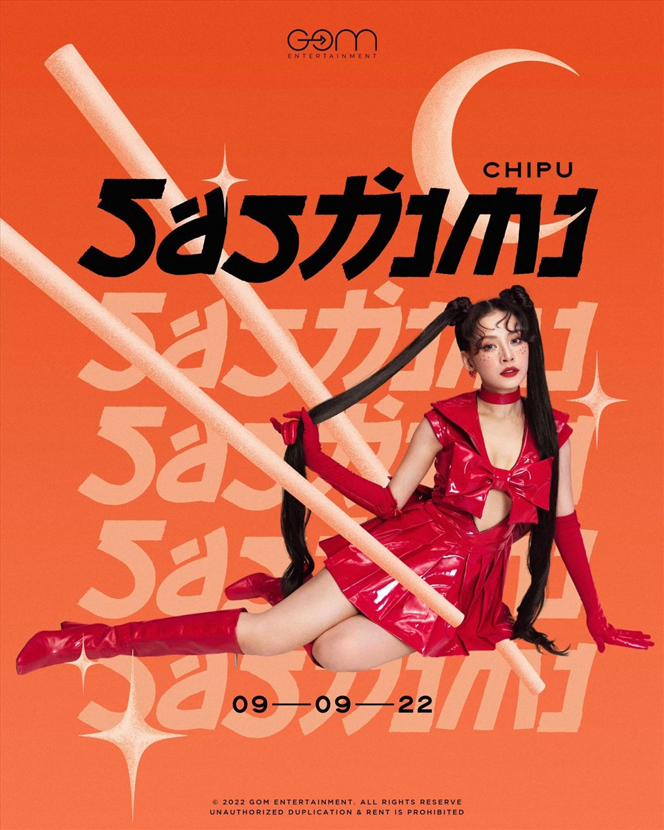 Poster quảng cáo MV mới “Sashimi” của Chi Pu được cho là đạo nhái giống poster của Lisa (Blackpink). Ảnh: T. L