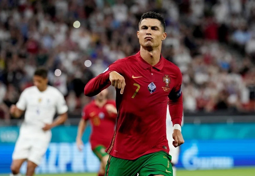 Ronaldo đóng góp lớn vào lối chơi của Bồ Đào Nha. Ảnh: Sports Mole