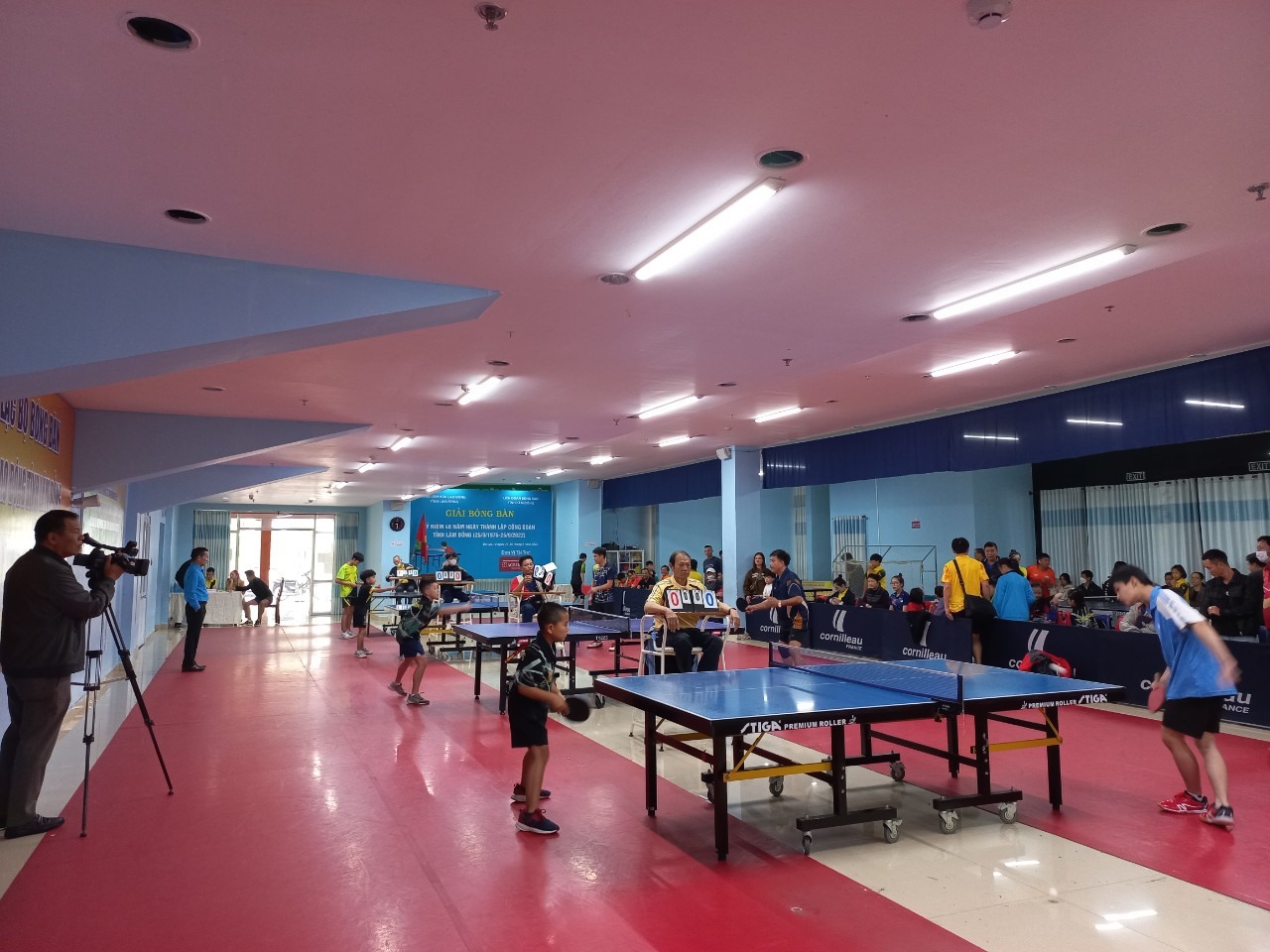 Mỗi ngày có hơn 1.000 lượt đoàn viên, CNVCLĐ và nhân dân đến sinh hoạt và tập luyện văn hóa, thể dục, thể thao tại Nhà Văn hóa Lao động tỉnh Lâm Đồng. Ảnh: H.NGA