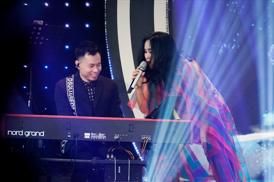 Diva Thanh Lam “phiêu” cùng nhạc sĩ Dương Cầm. Ảnh: NVCC