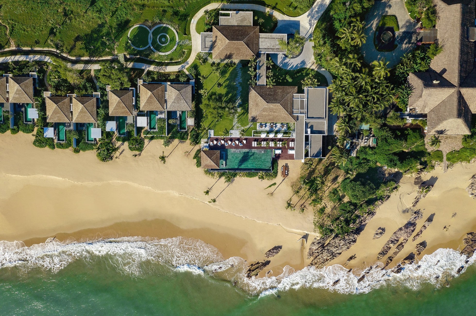 Toàn cảnh Anantara Quy Nhon Villas nhìn từ trên cao Ảnh: Fanpage Anantara Quy Nhon Villas