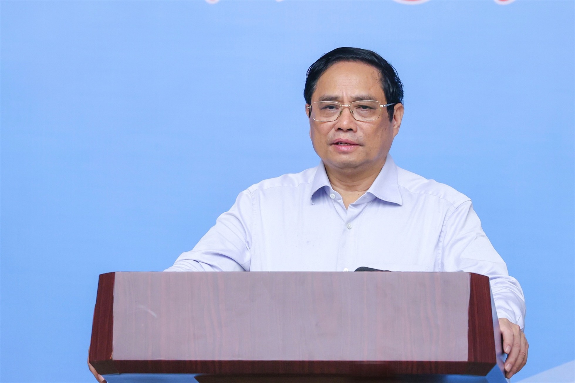 Thủ tướng Phạm Minh Chính yêu cầu đặc biệt ưu tiên, “làm ngày làm đêm” để thúc đẩy giải ngân đầu tư công.