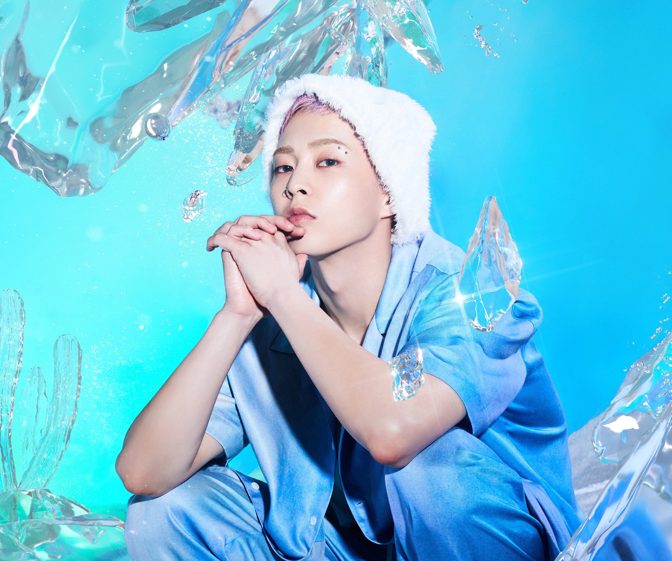 Album solo đầu tay của Xiumin (EXO) đứng đầu bảng xếp hạng iTunes tại nhiều quốc gia.