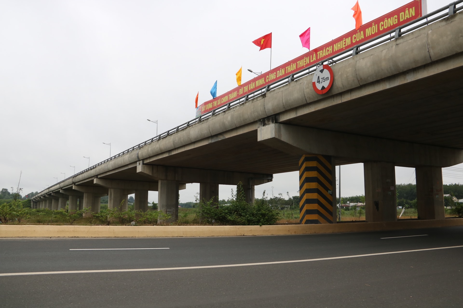 Huyện Chơn Thành có vị trí giao thông thuận lợi. Ảnh: Đình Trọng